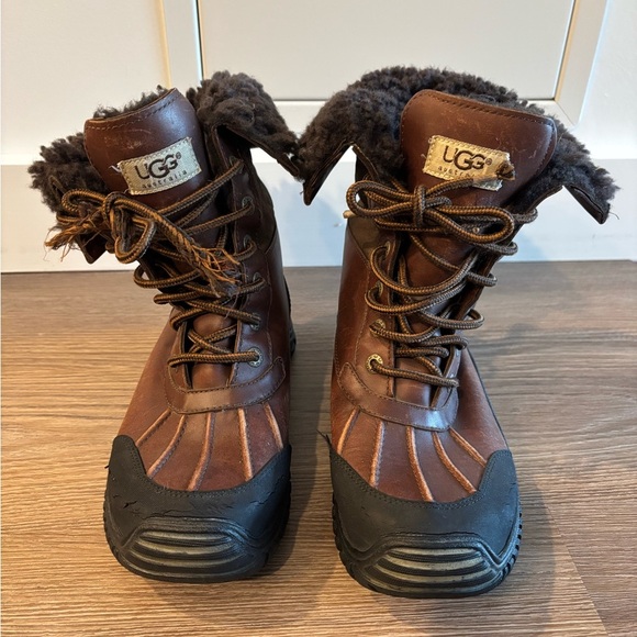 UGG Adirondack II boots, women’s size 7 - Picture 4 of 8